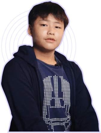 headshot of Elliot, Grade 7